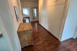 Viel Platz in Erlenstegen: 4-Zimmer-Wohnung in Nürnberg – Die vollständige Adresse der Immobilie erhältst du vom Anbieter., 90491 Erlenstegen, Nürnberg – Vorschaubild 2