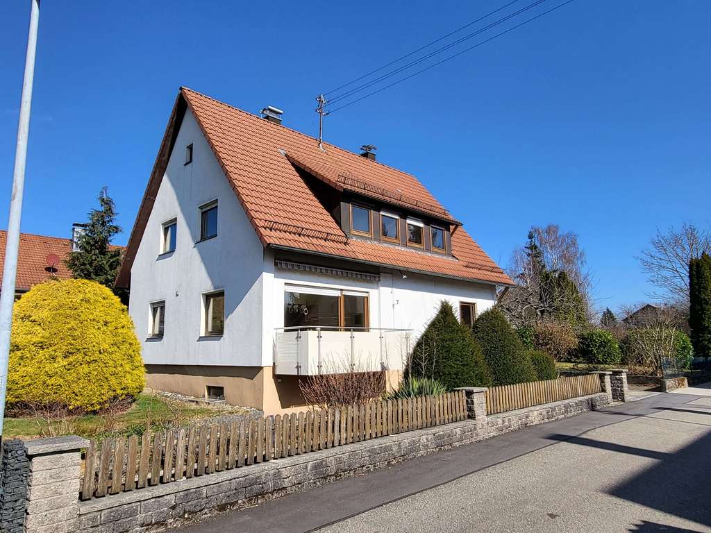 Immobilie in Mainhardt - Ein- bis Zweifamilienhaus in ruhiger Wohnlage - Bild 0