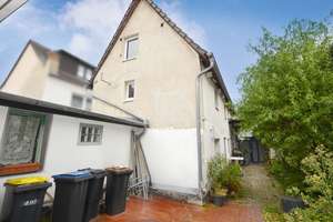 Porz-Zündorf/Groov-Nähe: Fachwerkhaus! Handwerker aufgepasst in beliebter Lage am Rhein. – Die vollständige Adresse der Immobilie erhältst du vom Anbieter., 51143 Zündorf, Köln – Vorschaubild 4