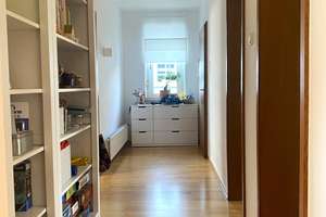 Charmante Wohnung mit Balkon in Werden sucht neue Mieter – Die vollständige Adresse der Immobilie erhältst du vom Anbieter., 45239 Werden, Essen – Vorschaubild 2