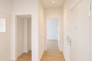 Top moderniesierte 2- Zimmer-Wohnung in Wilhelmstadt – Die vollständige Adresse der Immobilie erhältst du vom Anbieter., 13595 Wilhelmstadt, Berlin – Vorschaubild 5