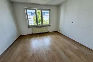 Leerstehende, helle 3 Zimmer-Wohnung mit sonnigem Balkon und TG-Stellplatz – Die vollständige Adresse der Immobilie erhältst du vom Anbieter., 68309 Käfertal, Mannheim – Vorschaubild 4