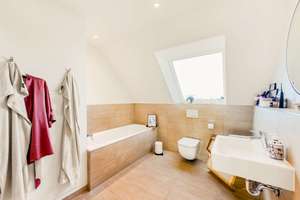 Stilvolle Maisonette-Penthousewohnung in zentraler Stadtlage – Am Wehrhahn 43, 40211 Stadtmitte, Düsseldorf – Vorschaubild 9
