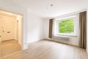 Zuhause im Grünen: Gepflegte 2-Zimmer-Wohnung mit Balkon & Tiefgaragenstellplatz in Eidelstedt – Die vollständige Adresse der Immobilie erhältst du vom Anbieter., 22523 Eidelstedt, Hamburg – Vorschaubild 2