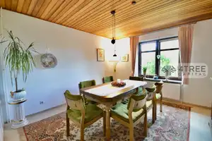 EINFAMILIENHAUS-ENSEMBLE AUF EINEM PARKÄHNLICHEN GRUNDSTÜCK MIT MASSIVEM GARTENHAUS – Segeberg (Kreis) – Vorschaubild 12