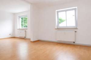 **KRIEGSHABER** Gepflegtes Mehrfamilienhaus mit 6 Wohneinheiten unweit der Uniklinik – Untere- Osterfeld- Straße 76, 86156 Kriegshaber, Augsburg – Vorschaubild 5