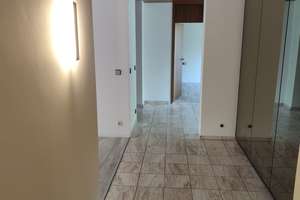 Galgenberg: Renovierte, helle 4,5-Zimmer-Wohnung mit zwei Balkonen und Garage – Die vollständige Adresse der Immobilie erhältst du vom Anbieter., 71334 Waiblingen – Vorschaubild 2