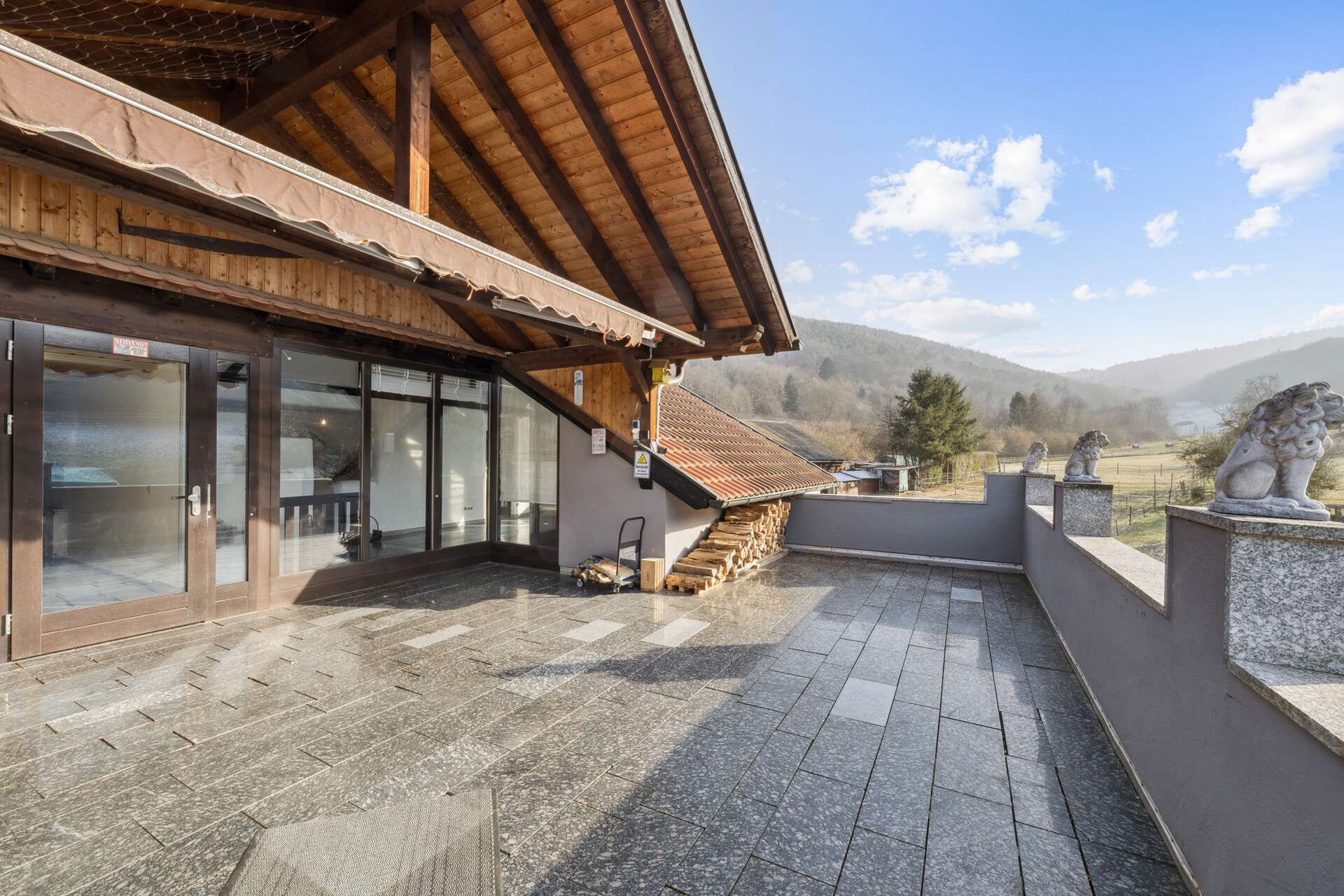 Immobilie in Miltenberg - Ein Haus im Haus-Stadtnähe & Pferdeparadies in Miltenberg - Bild 11