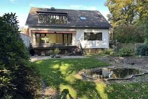 Attraktives Ein- bzw. Zweifamilienhaus in Traumlage von Neu-Isenburg mit Doppel-Garage – Die vollständige Adresse der Immobilie erhältst du vom Anbieter., 63263 Neu-Isenburg – Vorschaubild 4