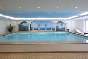 Alt-Meererbusch! Exklusive Landhausvilla mit Innenpool auf Südgrundstück nahe Golfplatz – Die vollständige Adresse der Immobilie erhältst du vom Anbieter., 40667 Meerbusch – Vorschaubild 15