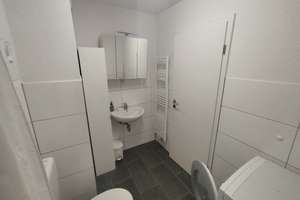 Helle 2-Zimmer-Wohnung im 2. OG in Darmstadt-Mitte – Die vollständige Adresse der Immobilie erhältst du vom Anbieter., 64283 Mitte, Darmstadt – Vorschaubild 4