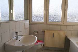 Befristete 2-Zimmer Dachwohnung mit Einbauküche in Longerich! – Die vollständige Adresse der Immobilie erhältst du vom Anbieter., 50737 Longerich, Köln – Vorschaubild 4