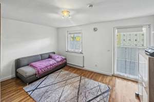Zur Kapitalanlage: Große und gut vermietete 2-Zi.-Wohnung in ruhiger Wohnlage in Augsburg-Lechhausen – Die vollständige Adresse der Immobilie erhältst du vom Anbieter., 86169 Lechhausen-West, Augsburg – Vorschaubild 3