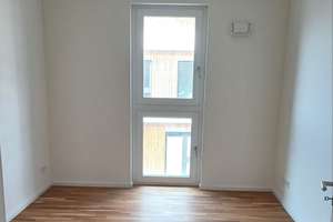 Moderne 3-Zimmer-Wohnung mit Balkon und Wasserblick direkt am Baakenhafen!