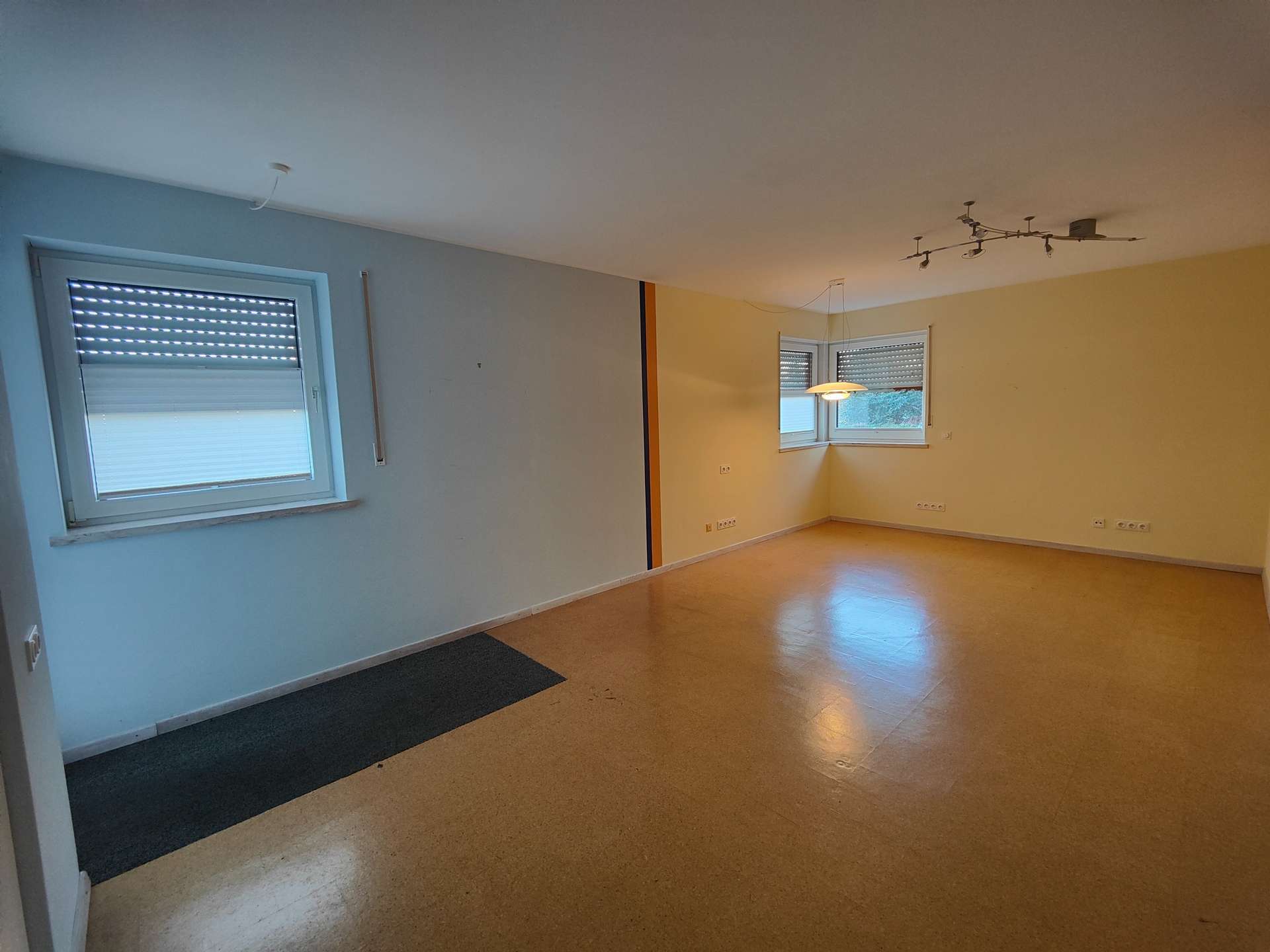 Immobilie in Ahorn - Wohnhaus für Ihre Familie mit separat zugänglichem Einliegerbereich - inkl. Doppelgarage - Bild 8