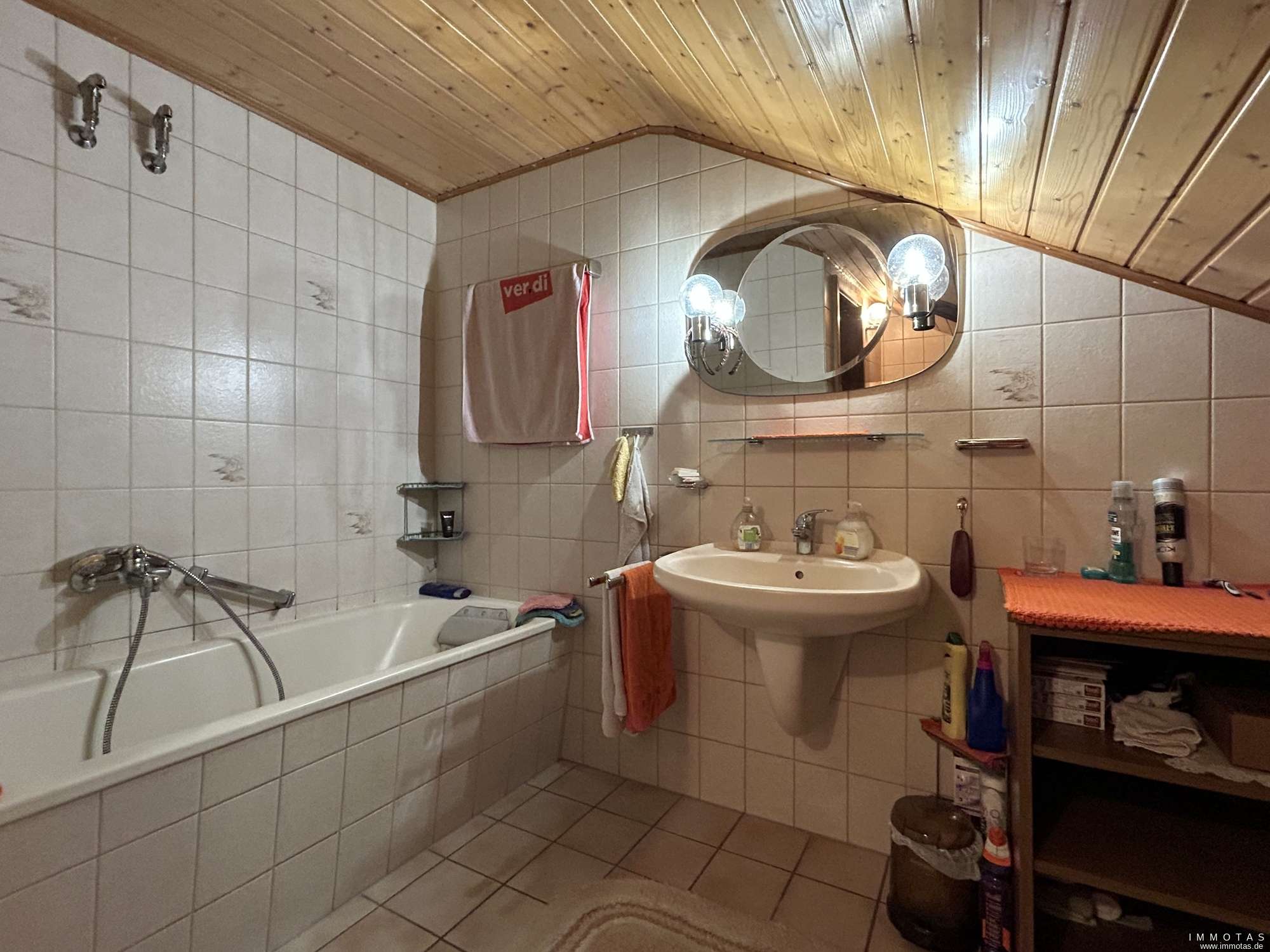 Immobilie in Lambsborn - Zwei- bis Dreifamilienhaus mit Garten und Garage - Bild 9