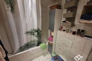 Ruhige, ländliche 2,5-Zimmer-Dachgeschosswohnung mit Einbauküche und Dachterrasse – Kehrwieder 36, 23758 Oldenburg in Holstein – Vorschaubild 5