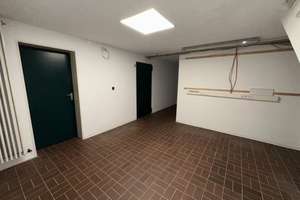 Exklusives Einfamilienhaus in Allach-Untermenzing  mit großen Garten und Pool und Einliegerwohnung – Blumenbachstraße 3, 80999 Untermenzing, München – Vorschaubild 47