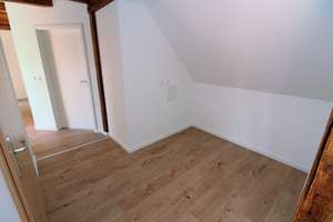 Wunderschöne Dachgeschosswohnung mit viel Charme! Bad mit Wanne und Dusche! Keller! Stellplatz! – Brunnerstraße 3b, 39112 Sudenburg, Magdeburg – Vorschaubild 7
