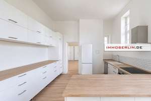 IMMOBERLIN.DE - Helle Altbauwohnung mit Balkon & Pkw-Stellplatz in harmonischer Lage – Die vollständige Adresse der Immobilie erhältst du vom Anbieter., 13585 Spandau (Ortsteil), Berlin – Vorschaubild 4