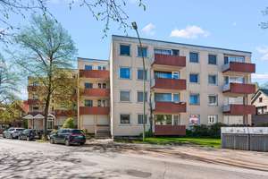 Klushof - Solide 3-Zimmereigentumswohnung in zentraler Lage – Die vollständige Adresse der Immobilie erhältst du vom Anbieter., 27580 Lehe, Bremerhaven – Vorschaubild 2