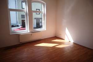 Helle 2-Zimmer-Wohnung mit guter Lage – perfekt für Singles oder Pendler