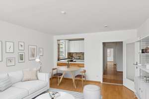 Ruhig & urban zugleich: Stilvolle 3-Zimmer-Wohnung mit Balkon in Thalkirchen