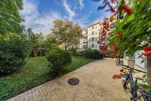 Mit Balkon & Wannenbad: 2,5-Zimmer-Wohnung in denkmalgeschütztem Altbau – Wiederitzscher Straße 25, 4155 Leipzig – Vorschaubild 11