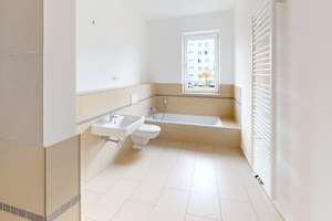 Urban. Grün. Zuhause. 7-Zimmer Reihenhaus mit Garten in Friedrichshain – 10247 Prenzlauer Berg, Berlin – Vorschaubild 11