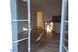 * Singlewohnung * Balkon * EINBAUKÜCHE * Badezimmer * Stellplatz * FREI – Zeißstraße 73, 9131 Hilbersdorf, Chemnitz – Vorschaubild 3