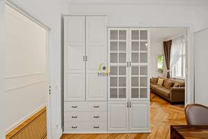 Charmanter Altbau mit Charakter: 3-Zimmer-Wohnung mit Fischgrätenparkett im 1. OG nahe Ku'damm. – Die vollständige Adresse der Immobilie erhältst du vom Anbieter., 10707 Wilmersdorf, Berlin – Vorschaubild 12