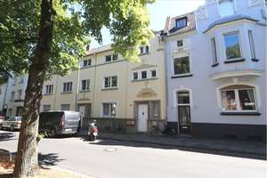 Charmante 2 Zimmer Altbauwohnung, Erstbezug nach Sanierung, KR-Gutenbergstr.