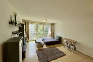 Bezugsfreies Apartment an der Schloßstraße – 28 m², 3. OG, Lift