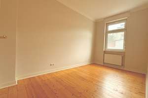 Stilvoll sanierte 3-Zimmer-Altbauwohnung mit privatem Innenhof in ruhiger Wohnlage in Frankfurt-Nied – 65934 Nied, Frankfurt am Main – Vorschaubild 6