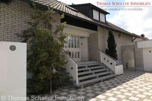 Exklusives Zweifamilienhaus mit 3 Einheiten, Erdwärmepumpe  Wellnessbereich in ruhiger Lage – Die vollständige Adresse der Immobilie erhältst du vom Anbieter., 90556 Seukendorf – Vorschaubild 5