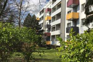 Neue Mieter*in gesucht: Gemütliche 2-Raumwohnung mit Dusche und Balkon! – Niederseidewitzer Weg 16, 1257 Leuben (Stadtteil), Dresden – Vorschaubild 1