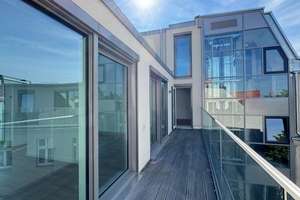 Luxuriöses Dachgeschoss mit ruhiger Terrasse und EBK ! – Florastraße  67B, 13187 Pankow (Ortsteil), Berlin – Vorschaubild 11