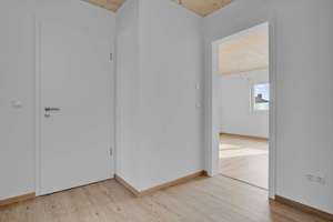KFW40 Niedrigenergie mit Förderungen! Sofort bezugsfertiges Reihenhaus mit Stadtgarten am Fluss – Die vollständige Adresse der Immobilie erhältst du vom Anbieter., 95448 Hammerstatt/St. Georgen, Bayreuth – Vorschaubild 14
