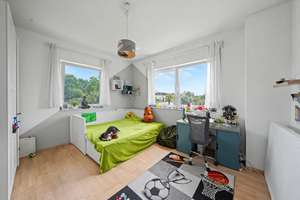 Erbbaurecht: Stilvolles Einfamilienhaus mit großzügigem Grundstück in Berlin-Staaken – Die vollständige Adresse der Immobilie erhältst du vom Anbieter., 13591 Staaken, Berlin – Vorschaubild 12