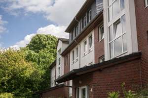 Modern, hell, absolut ruhig, sonnig, Dachbalkon, hervorragende Wärmedämmung, Bj. 1996