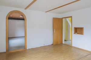 Ein Rückzugsort in der Idylle -  Perfekt zum Ausbauen mit Scheune – Breisgau-Hochschwarzwald (Kreis) – Vorschaubild 5