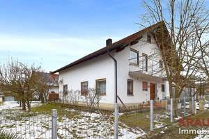 *Familienglück im großen Einfamilienhaus* mit schönem Garten und Doppelgarage – Die vollständige Adresse der Immobilie erhältst du vom Anbieter., 84177 Gottfrieding – Vorschaubild 3