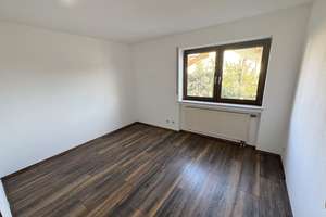 Einfamilien-Wohnhaus mit Einliegerwohnung in bester Lage zu verkaufen ! – Die vollständige Adresse der Immobilie erhältst du vom Anbieter., 36088 Hünfeld – Vorschaubild 21