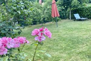 Traumhäuschen mit Bachgrundstück & Garten in Wiesbaden – Die vollständige Adresse der Immobilie erhältst du vom Anbieter., 65207 Rambach, Wiesbaden – Vorschaubild 2