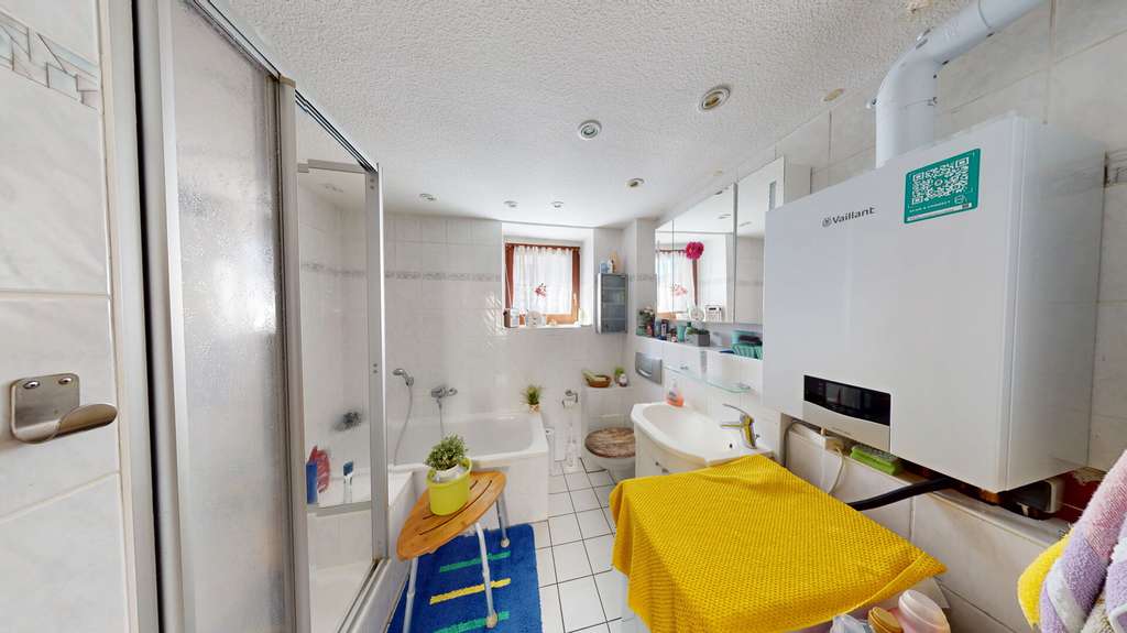 Immobilie in Halle (Saale) - *Perfekt für Familien: Haus in Halle mit 5 Zimmern nahe der Elster-Saale_Aue* - Bild 4