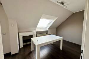 Attraktive 2-Zimmer-Dachgeschosswohnung mit Weitblick, Balkon und Klimaanlage in Solingen, ab sofort – Die vollständige Adresse der Immobilie erhältst du vom Anbieter., 42659 Burg/Höhscheid, Solingen – Vorschaubild 6