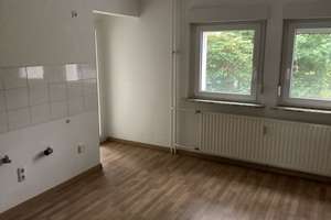 Bezugsfertige 2,5-Zimmer-Wohnung mit Duschbad – Grimmstr. 31, 45883 Heßler, Gelsenkirchen – Vorschaubild 3