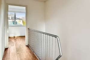 Modernes Reihenmittelhaus mit Dachterrasse und kleinem Garten in Hamburg Duvenstedt – Die vollständige Adresse der Immobilie erhältst du vom Anbieter., 22397 Duvenstedt, Hamburg – Vorschaubild 11