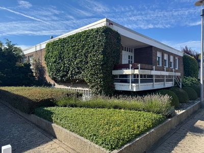 Bungalow mit hochwertiger Ausstattung in begehrter, ruhiger Lage