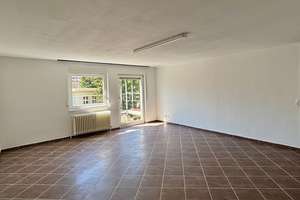 Bezugsfreie 3-Zimmer-Wohnung in der Karlsruher Westadt – Die vollständige Adresse der Immobilie erhältst du vom Anbieter., 76133 Innenstadt-West, Karlsruhe – Vorschaubild 2